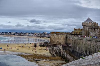 Sandee - Plage De L'Eventail