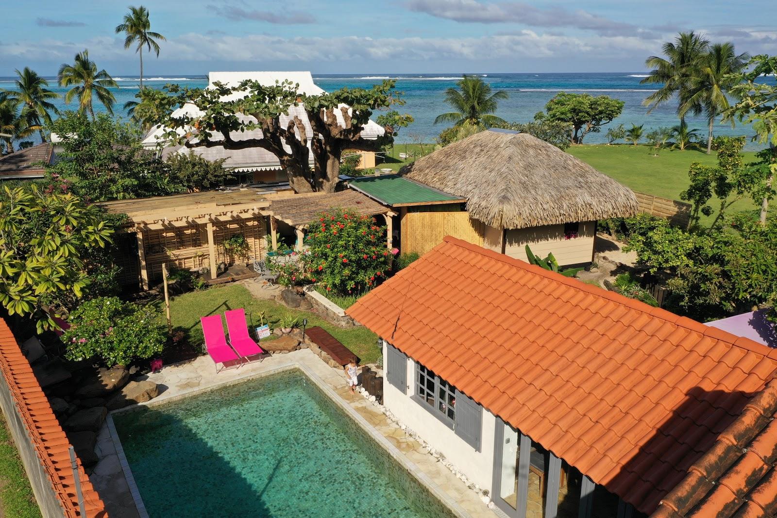 Sandee Moorea Painapo Lodge