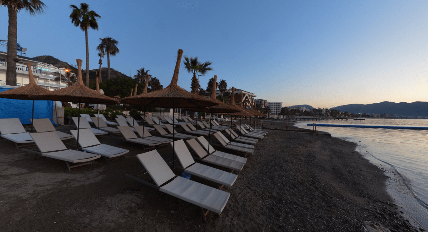 Sandee Munamar Beach & Residence Hotel