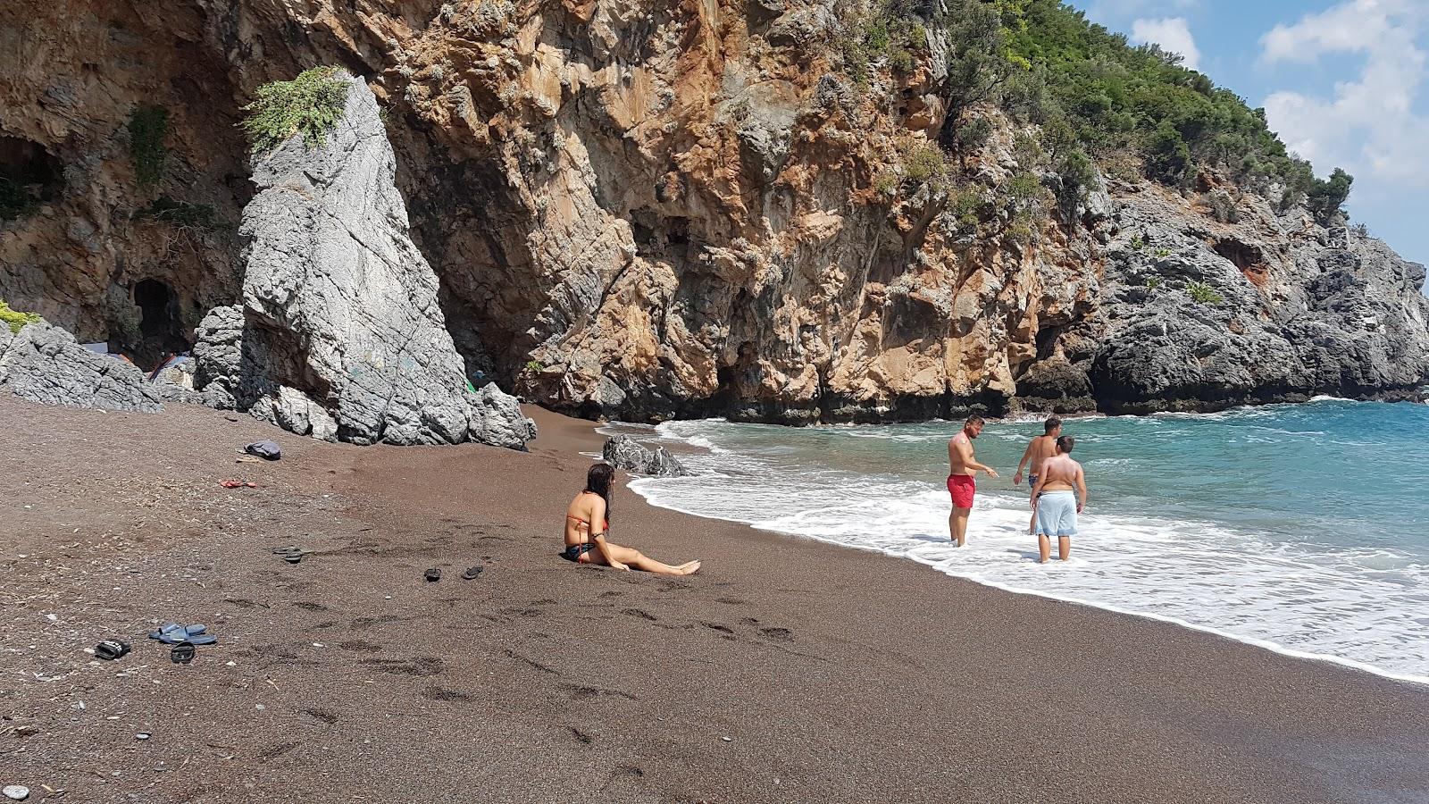 Sandee Limnionas Beach