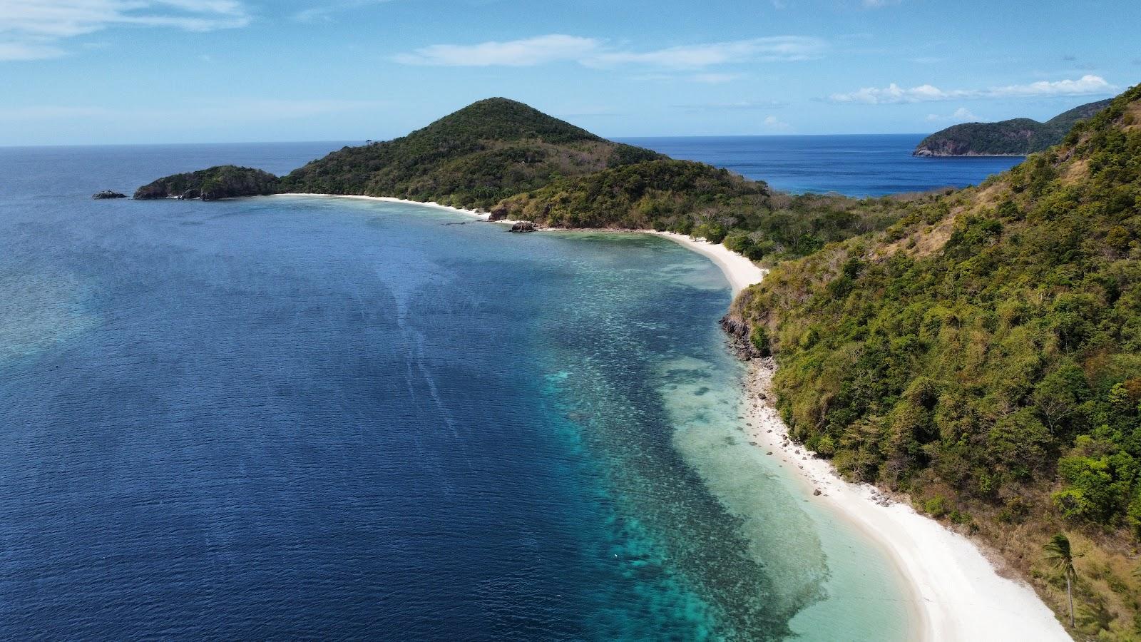 Sandee Araw Beach