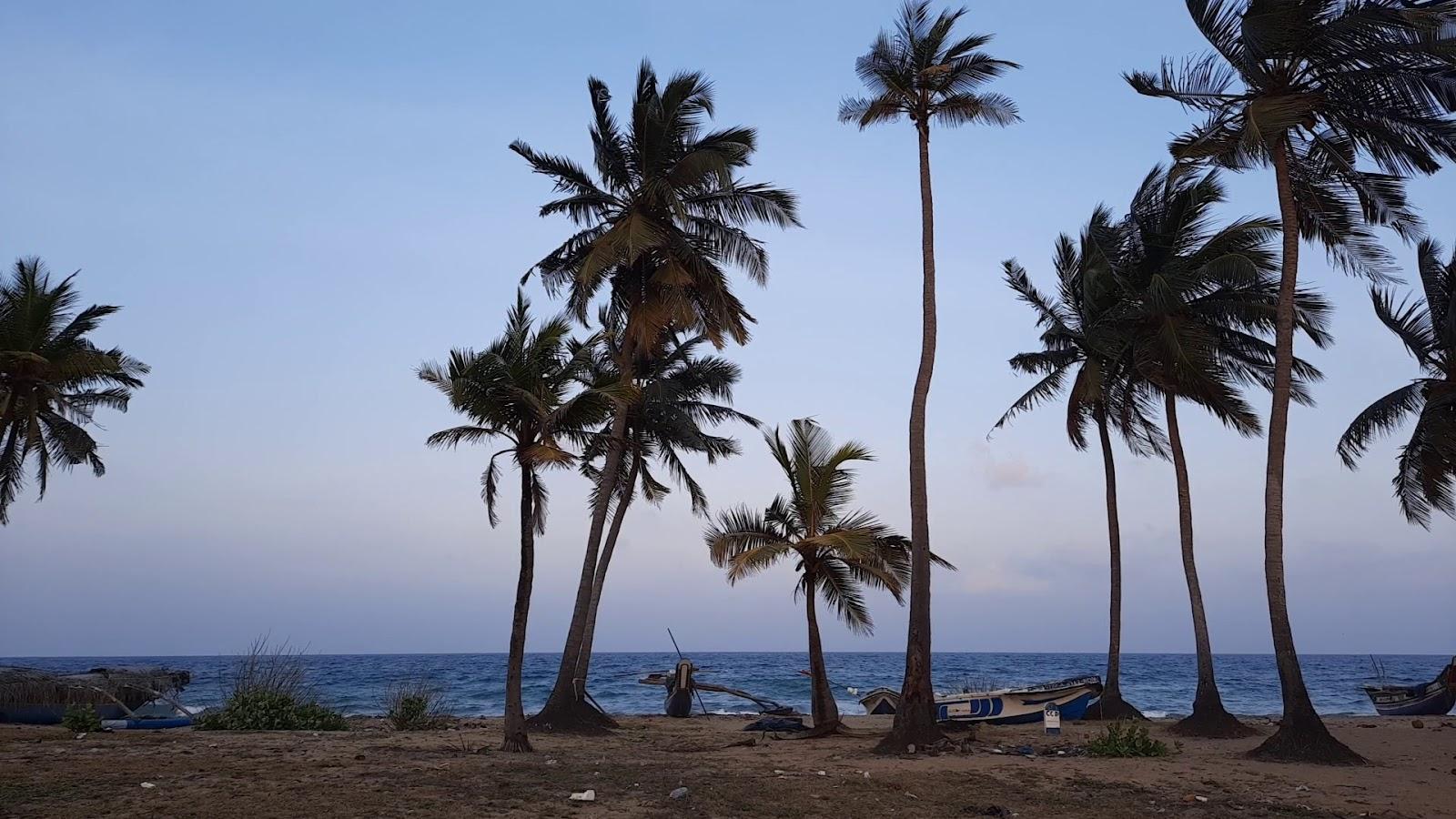 Sandee Karaitivu Beach