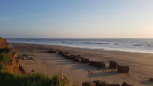 Sandee - Tunstall Beach