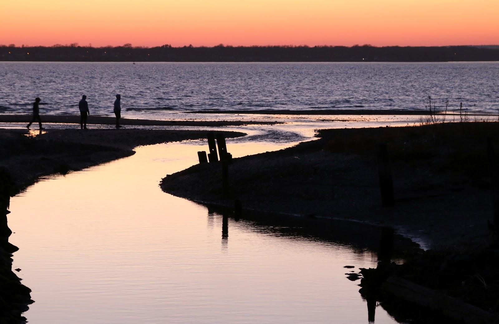 Sandee - Daunis Rd Waterfront Public Access Point