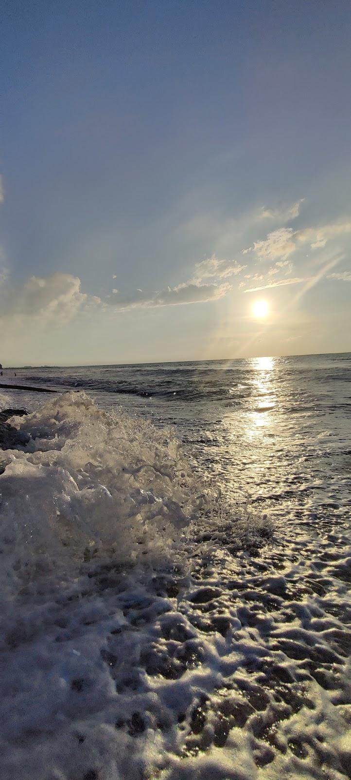 Sandee Pantai Mon Jambee