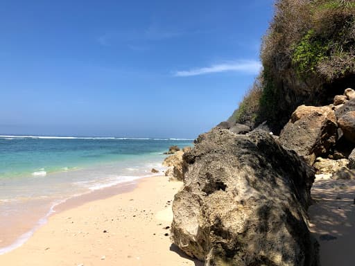 Sandee Karama Beach Photo