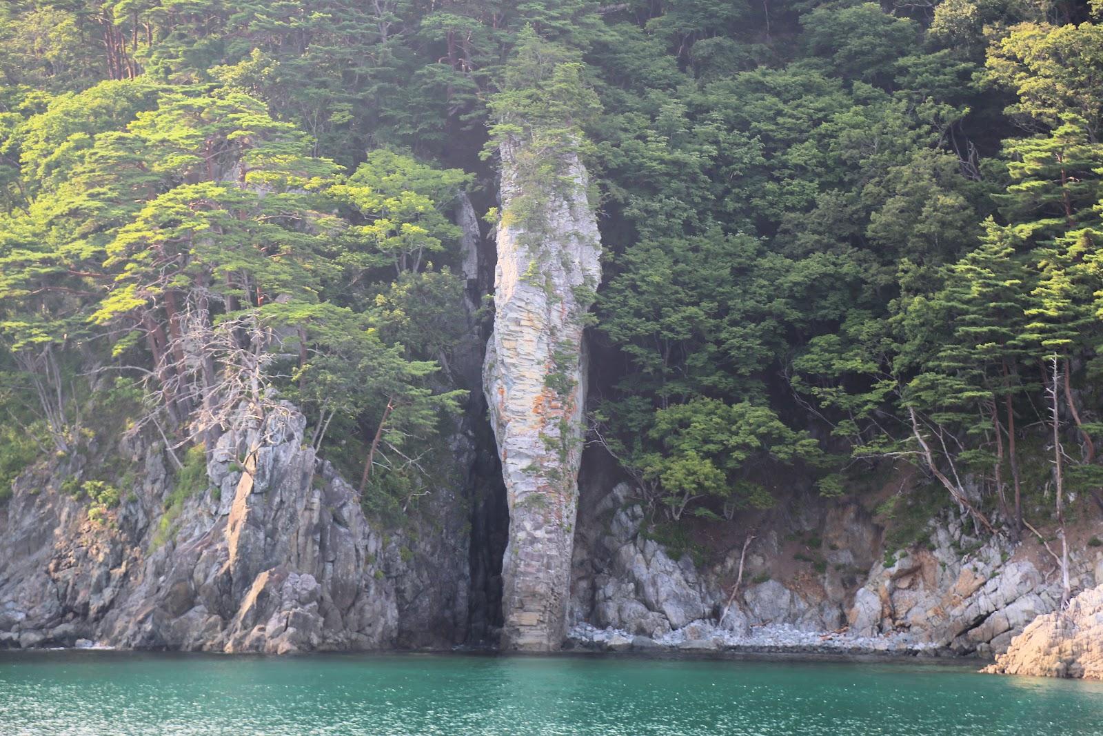 Sandee Candle Rock