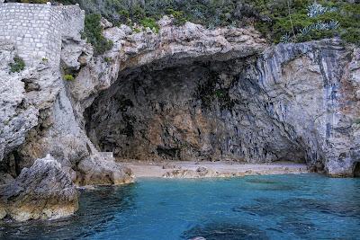 Sandee - Betina Cave Beach