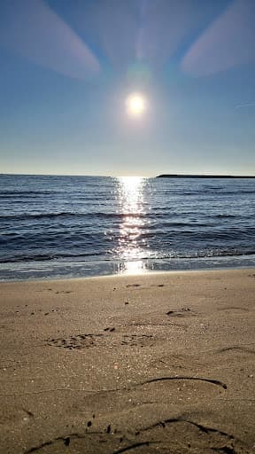 Sandee - Plage De La Baie De L'Amitie