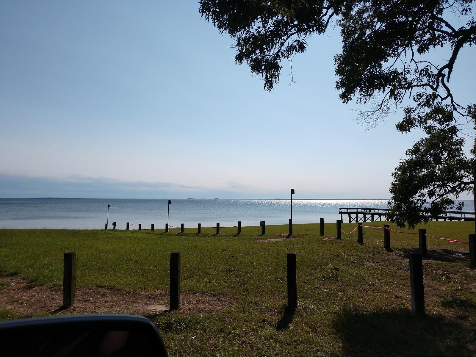 Sandee - Bonneau Beach