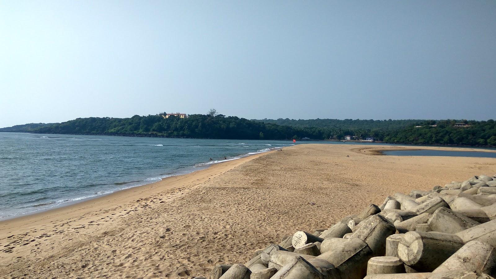 Sandee Tiracol Rocks Beach