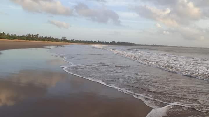 Sandee Barefoot Beach Camp
