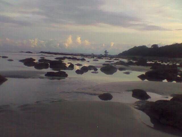Sandee Pantai Noe Uri