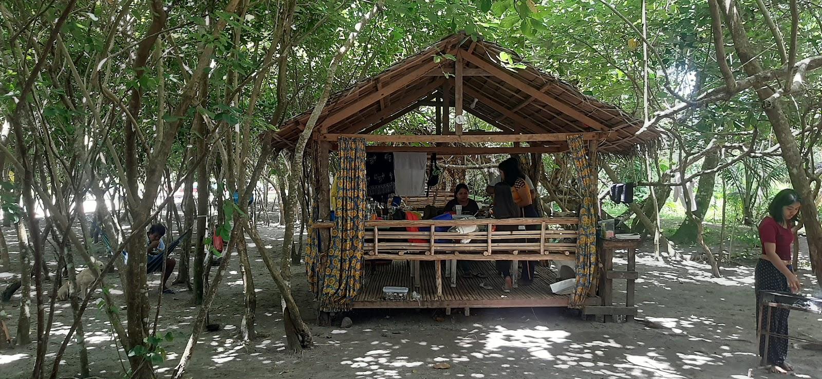 Sandee Lola Epay Beach Camp And Eco Resort Photo