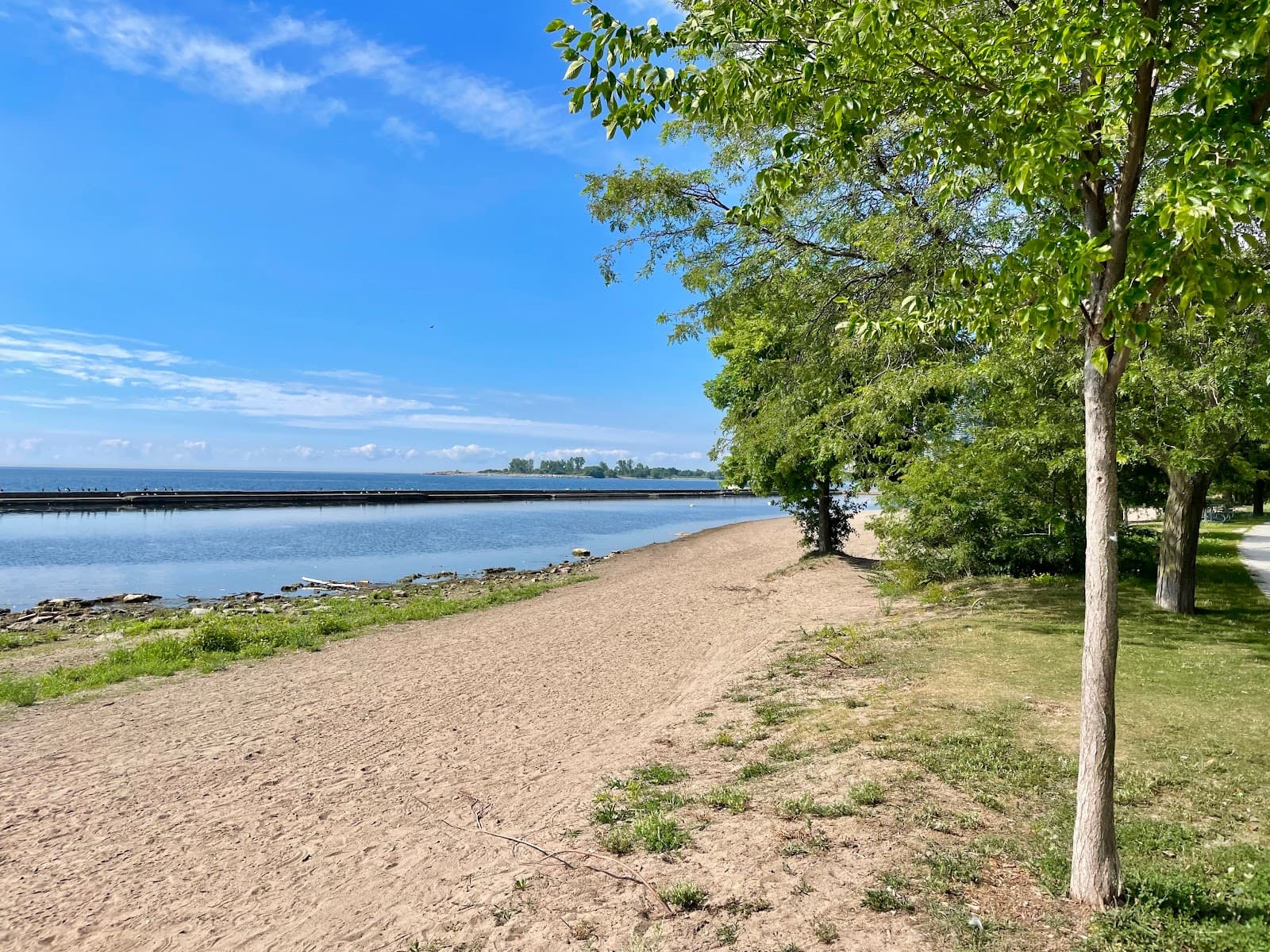 Sandee Cazsimir Gzowski Park Beach Photo