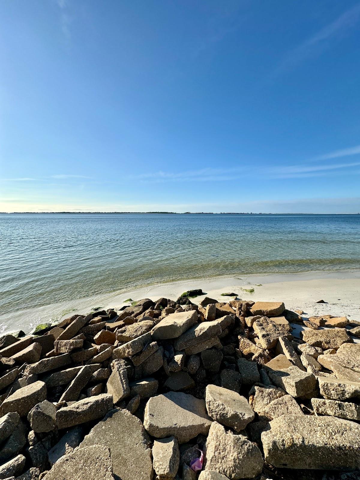 Sandee Mustin Beach