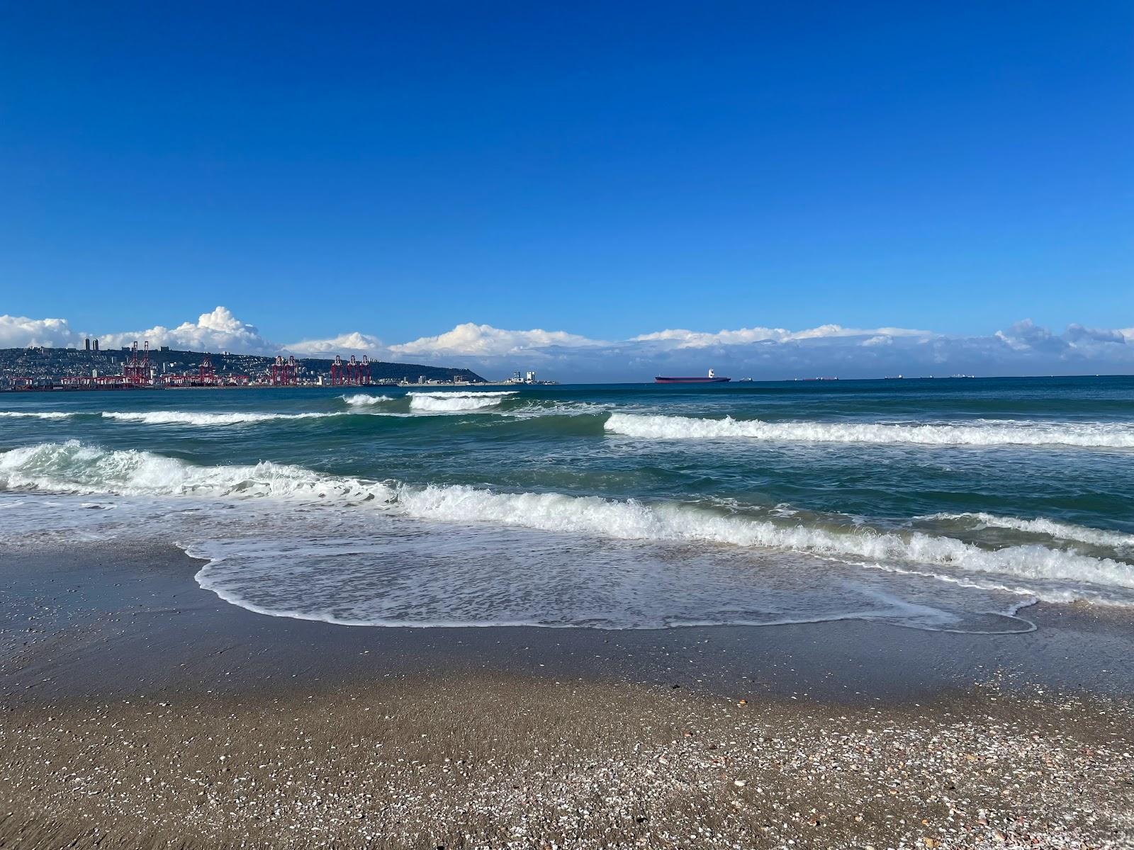 Sandee Naot Beach