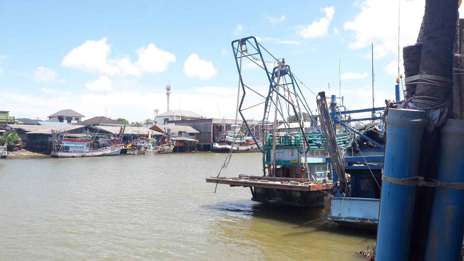 Sandee Pak Nam Lang Suan