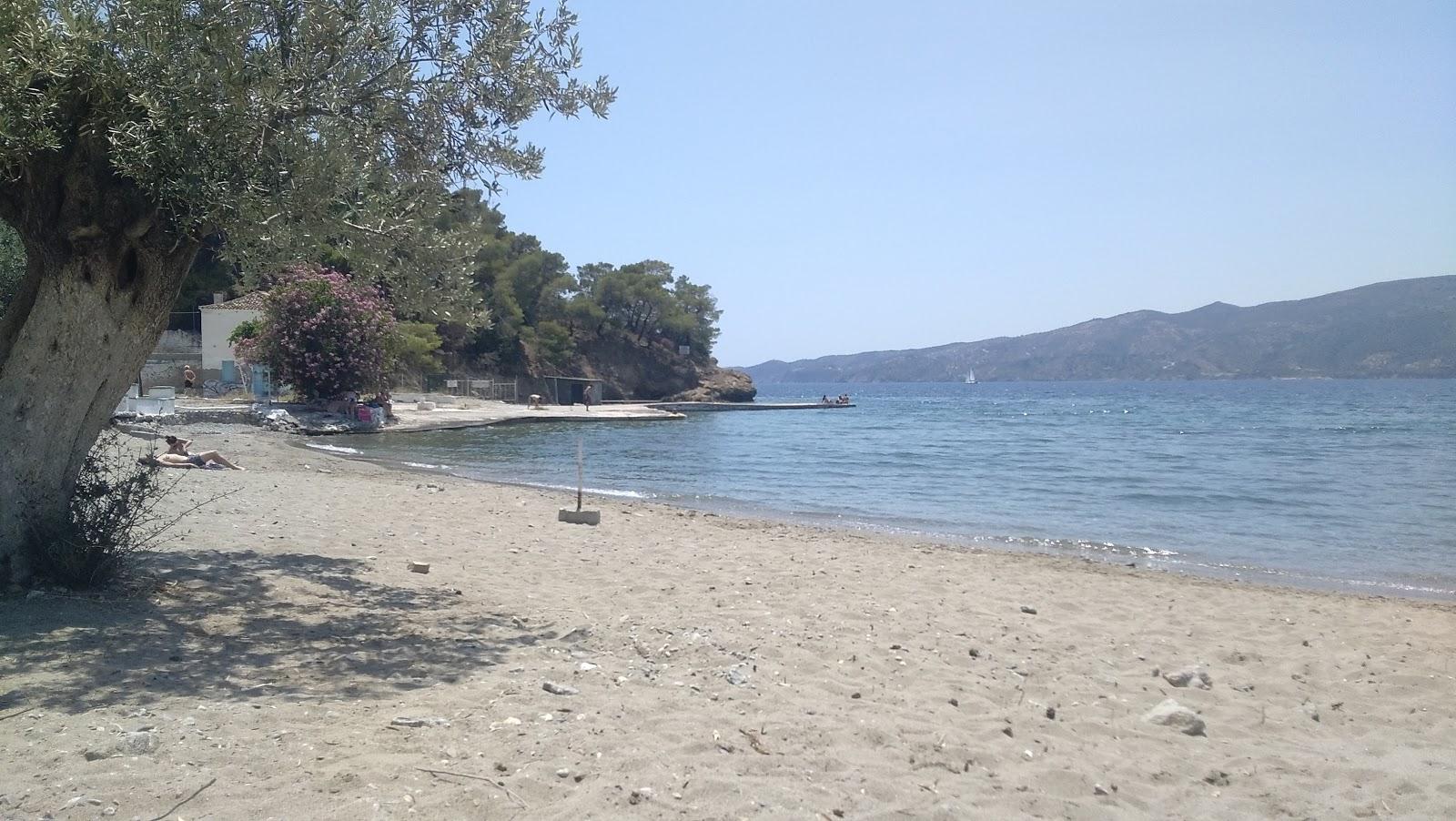 Sandee Zoodochou Pigi Beach Photo