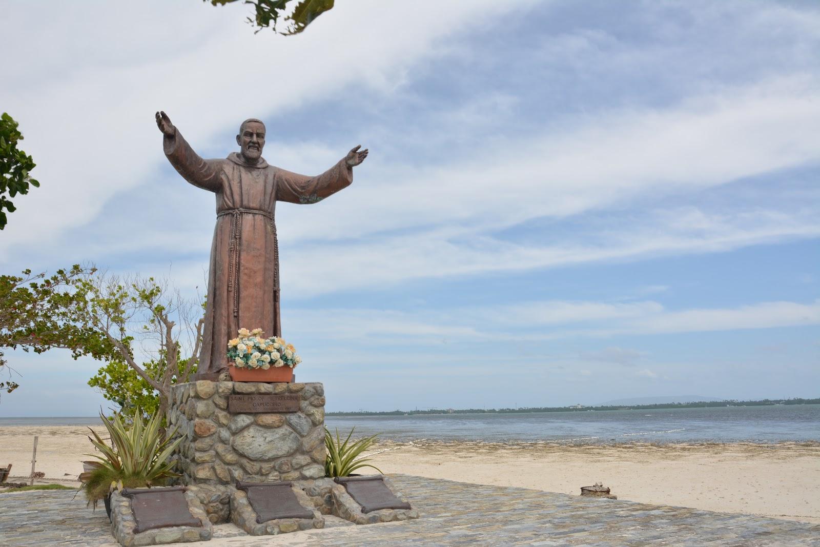 Sandee Pontod Island