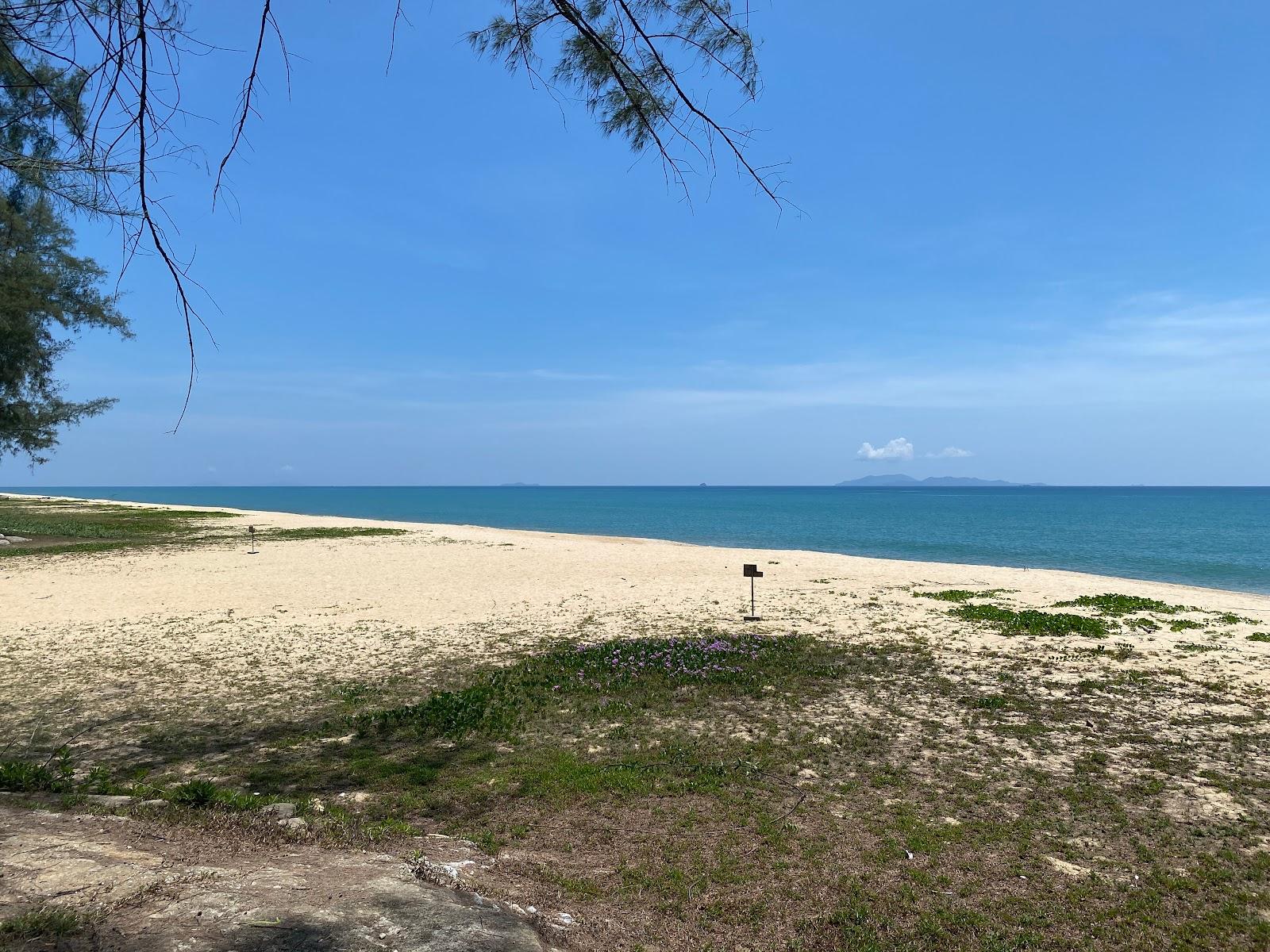 Sandee Sutra Beach
