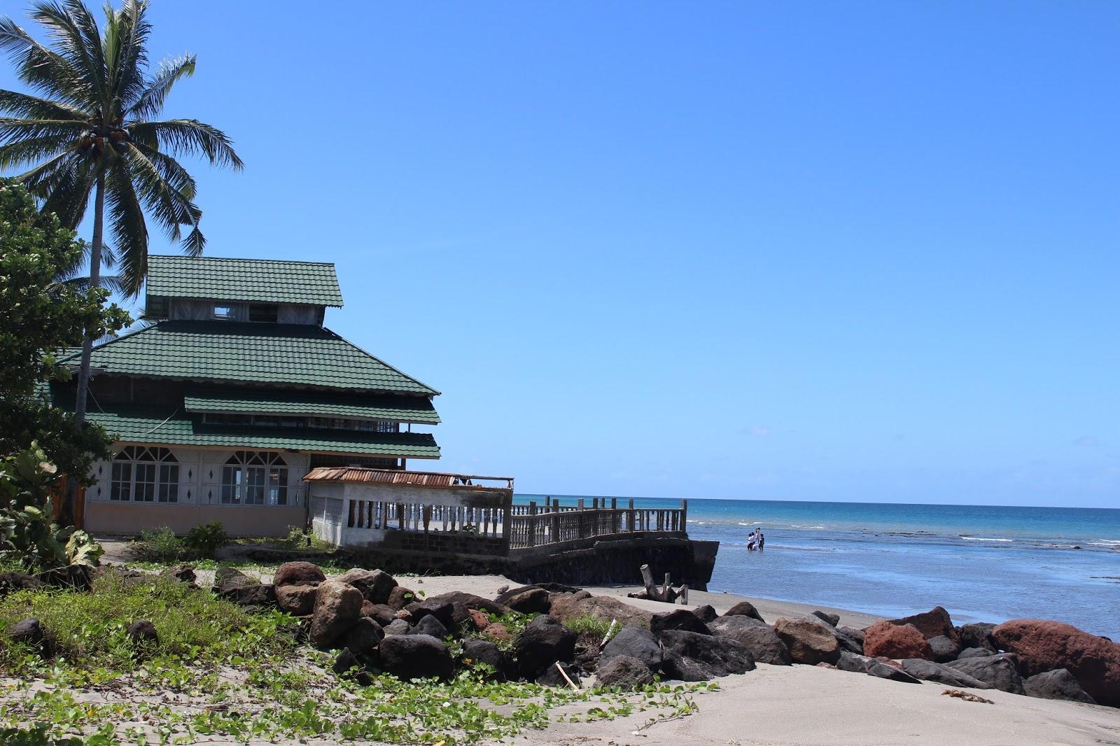 Sandee Bentenan Beach Resort