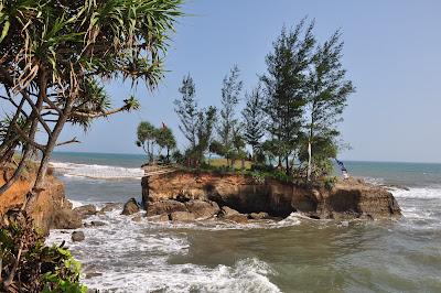 Sandee - Sungai Suci Beach