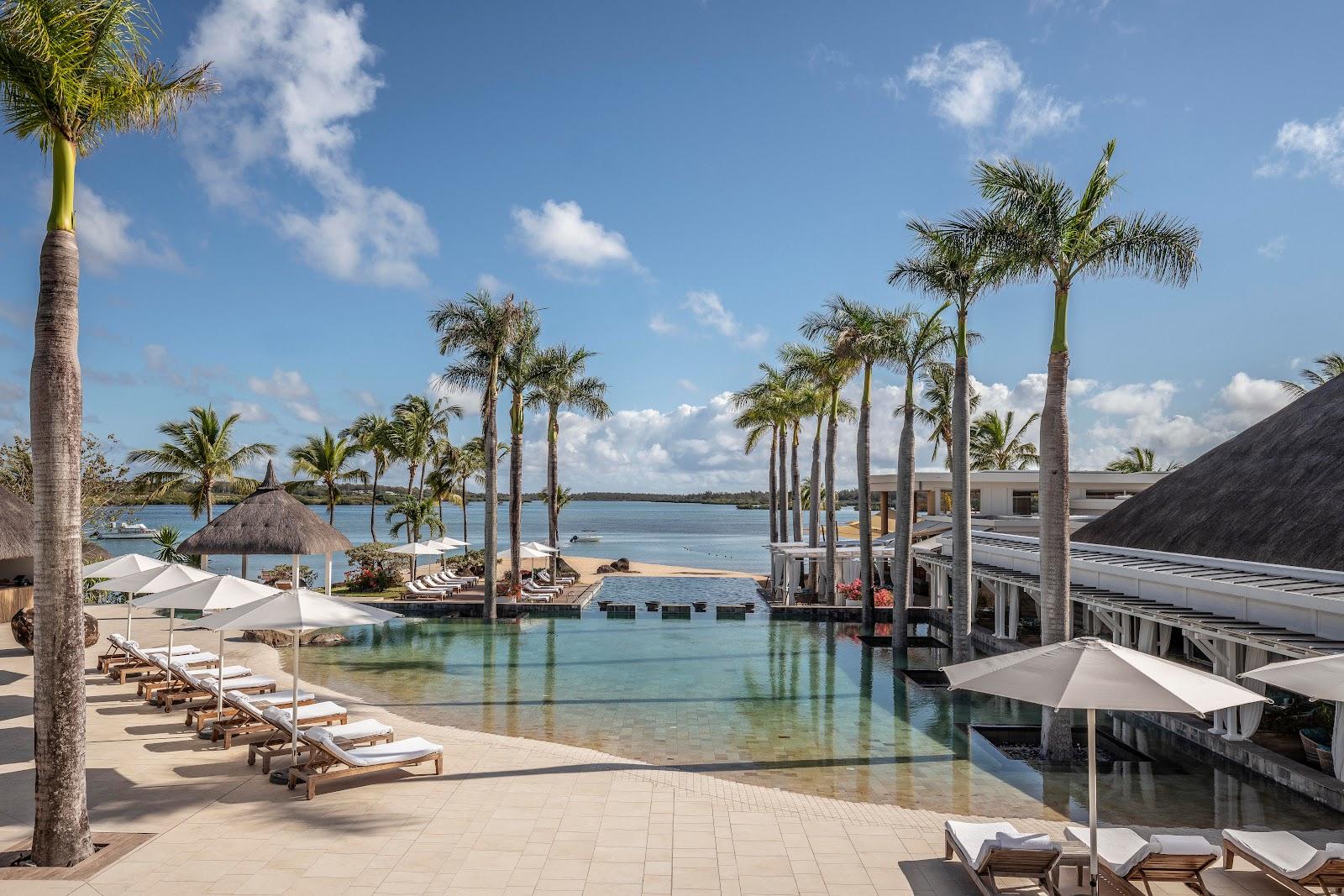 Sandee Four Seasons Resort At Anahita