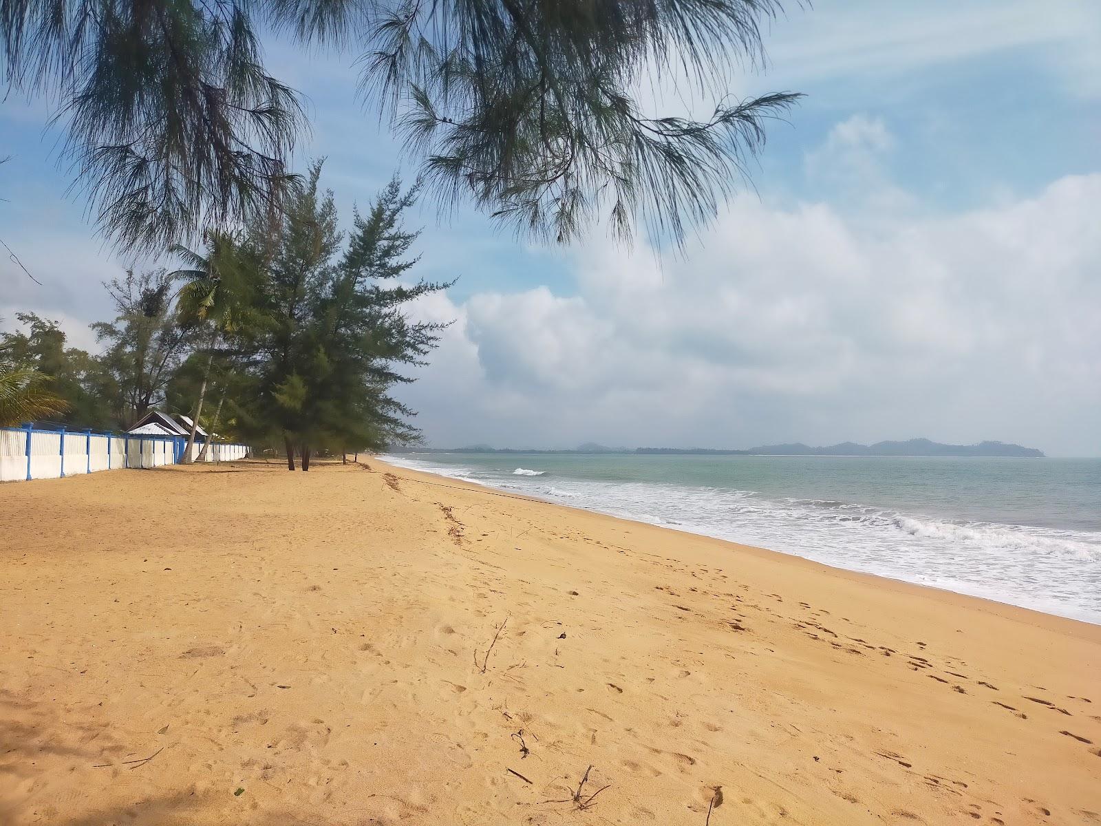 Sandee Pantai Pasir Putih Photo