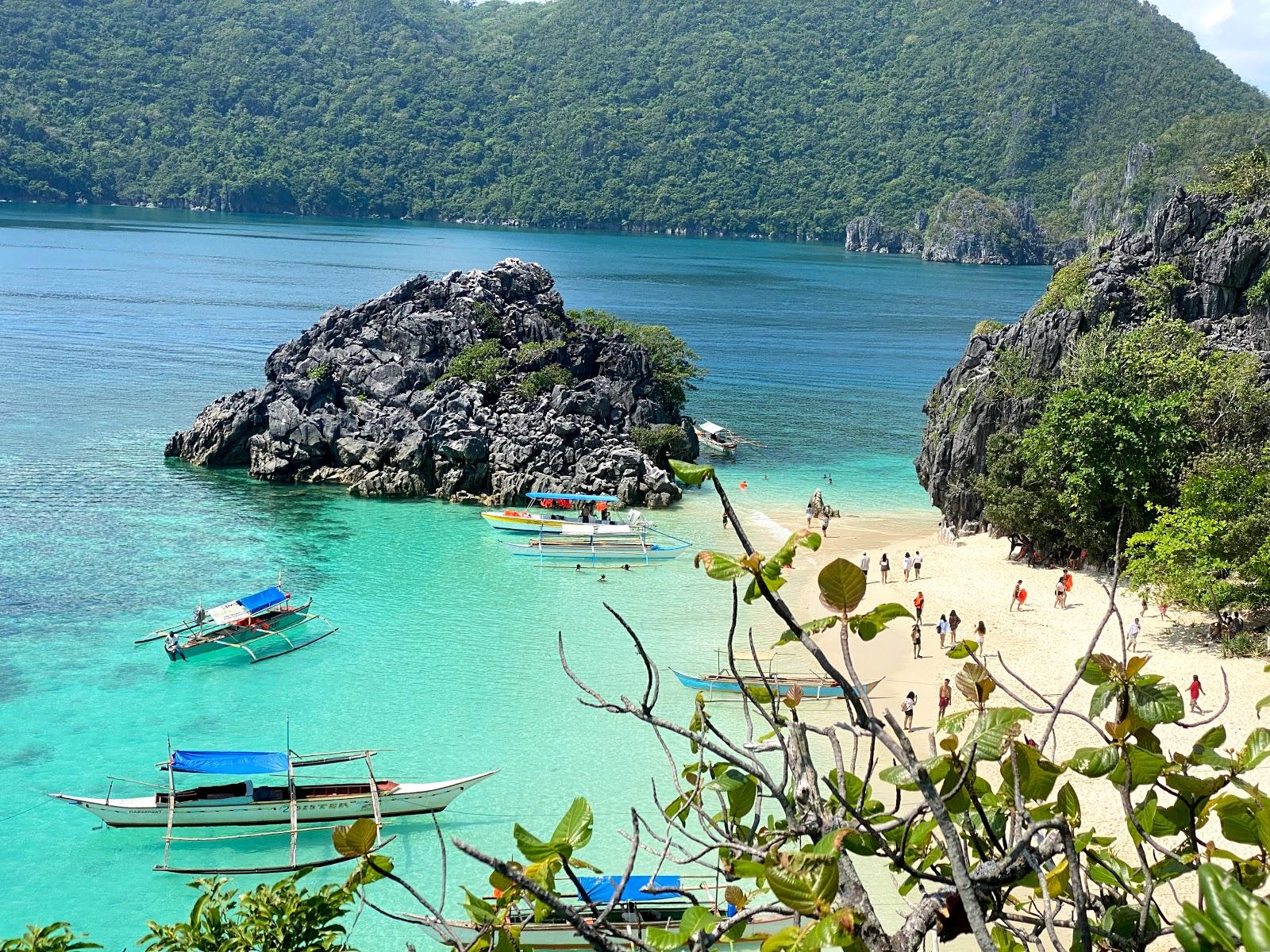 Sandee Matukad Island, Caramoan