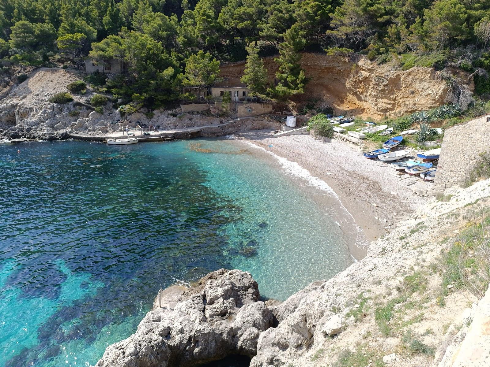 Sandee Sutmiljhoska Beach