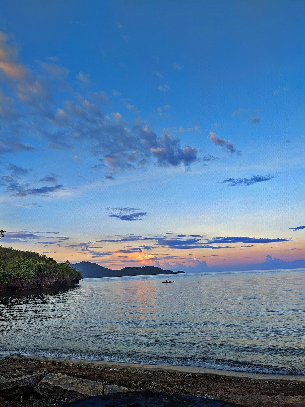 Sandee Pantai Labuana Photo