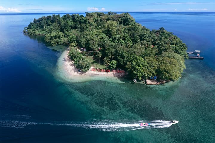 Sandee Dutungan Island Photo