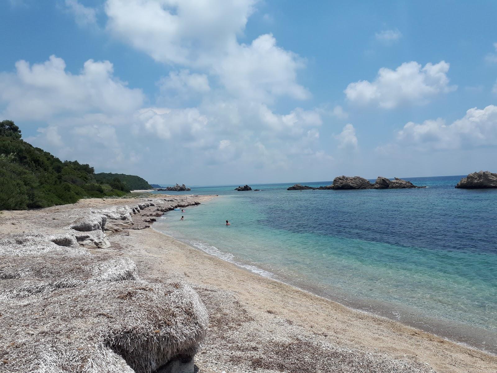 Sandee Artolithia Beach Photo