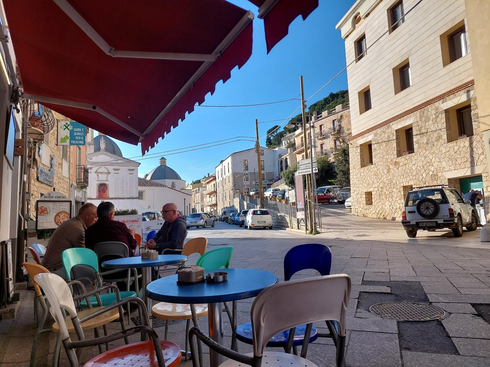 Sandee Cafe Esuili