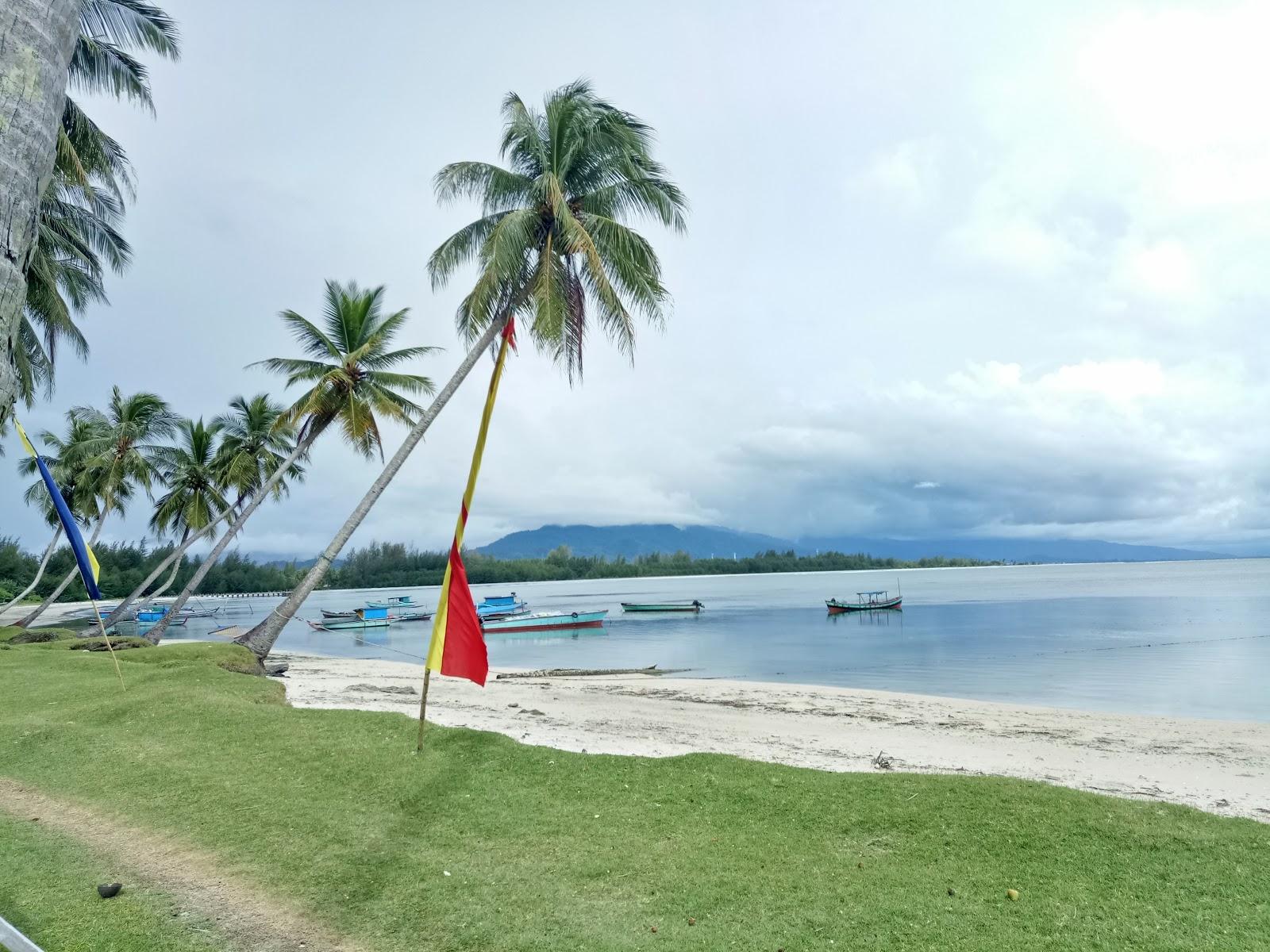 Sandee Pantai Sitiris Tiris