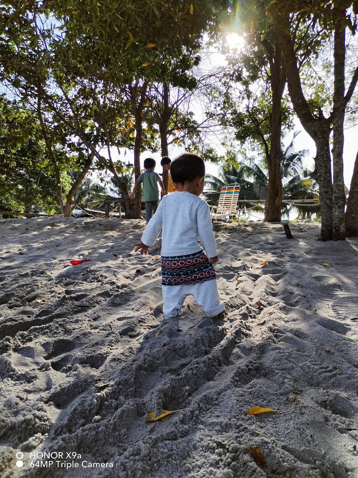 Sandee Pantai Teluk Lipat