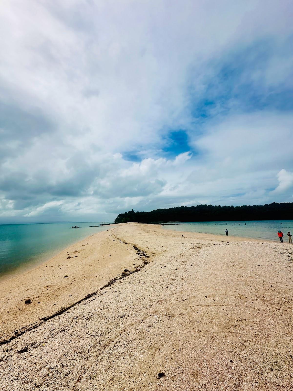 Sandee Vinayanan Beach