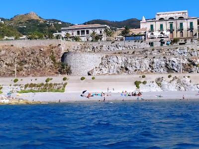 Sandee - Spiaggia Del Bue