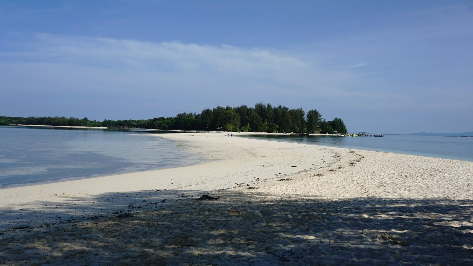 Sandee Romance Bay