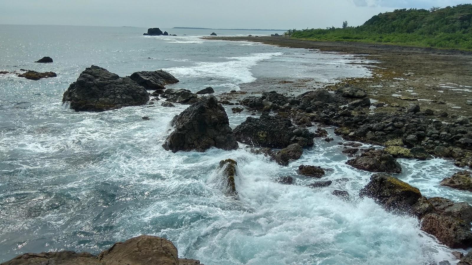 Sandee Valaete Beach