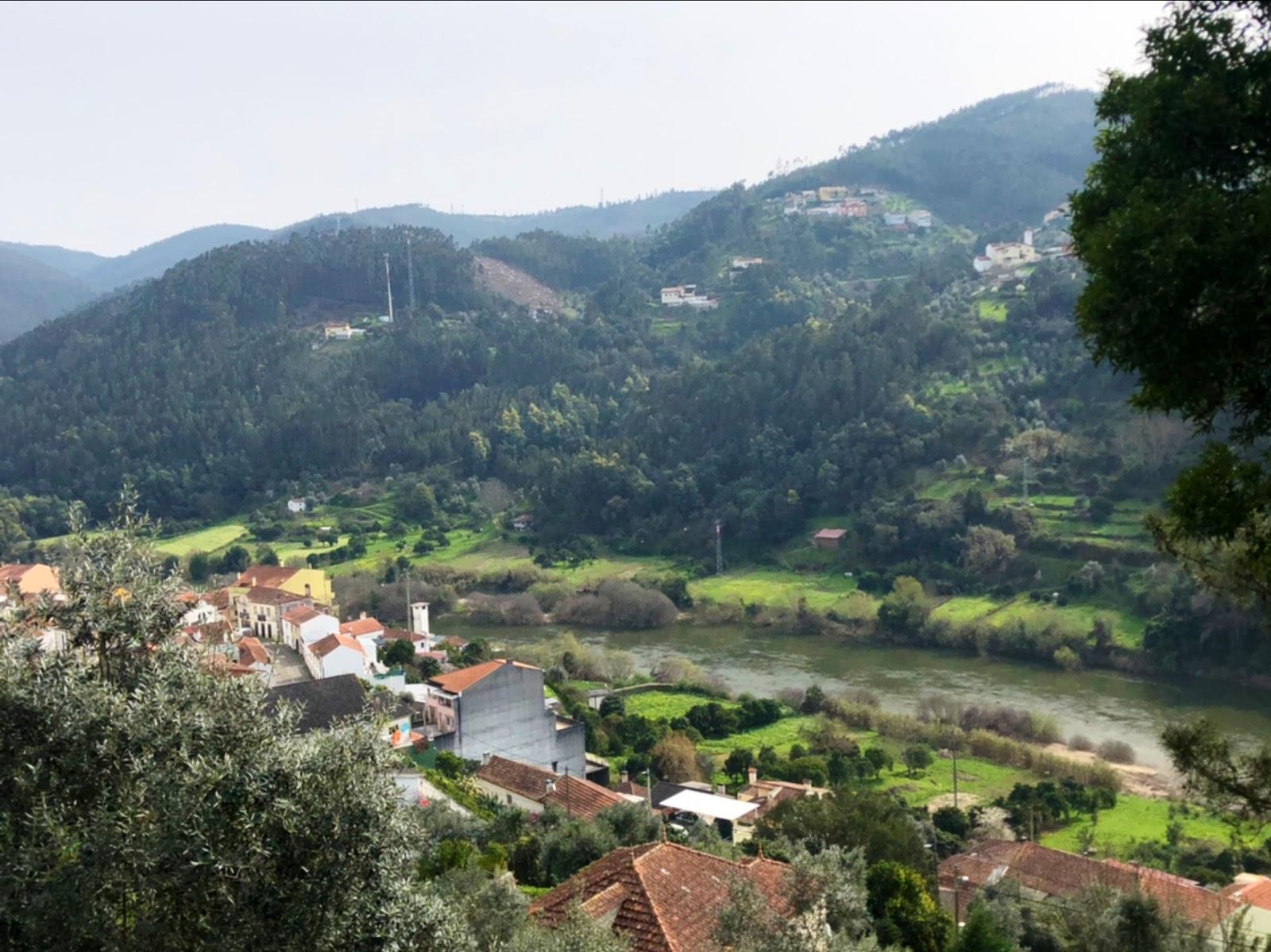 Sandee Praia Fluvial Torres Mondego