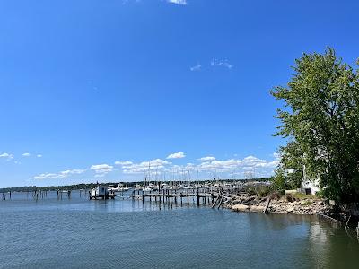 Sandee - Manorhaven Beach