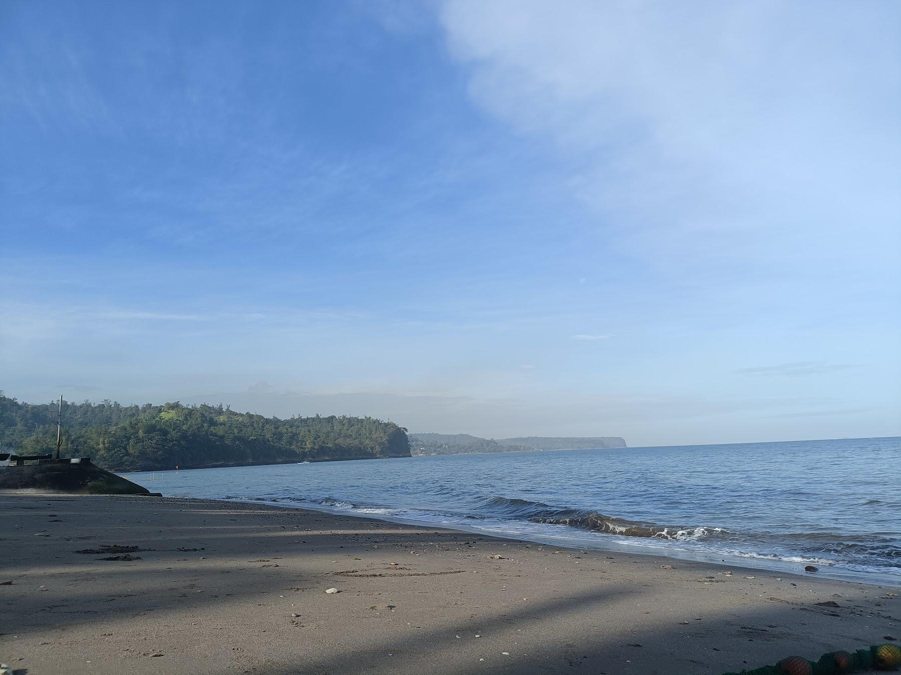 Sandee Dalaroy Beach Resort