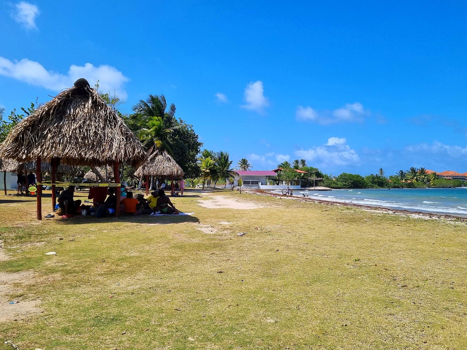 Sandee Fort Sherman Beach