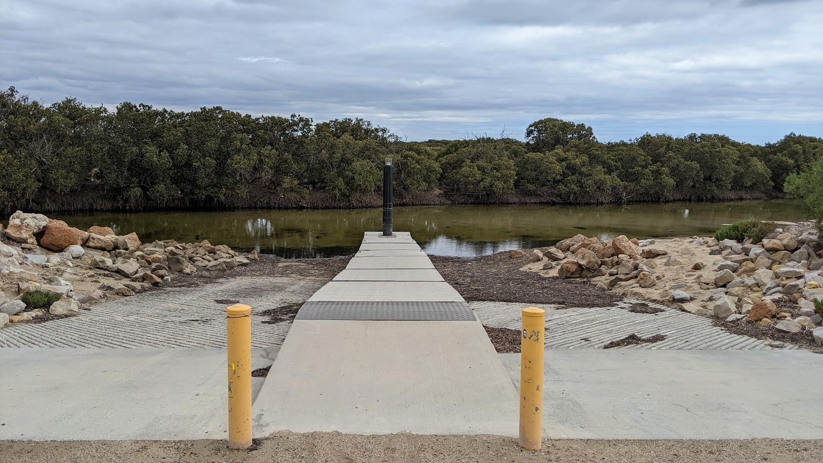 Sandee Middle Beach