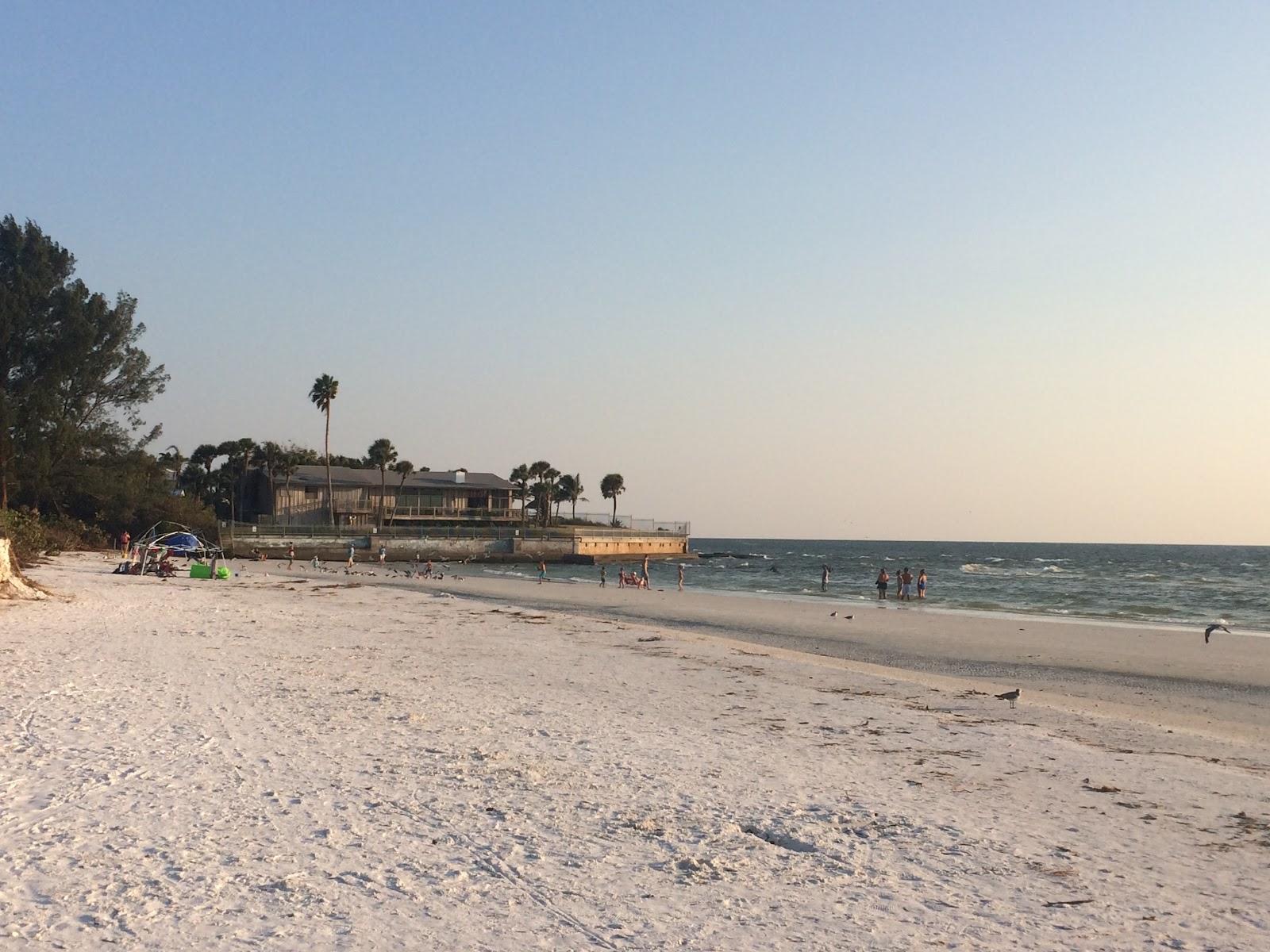 Sandee 3-V Beach Resort
