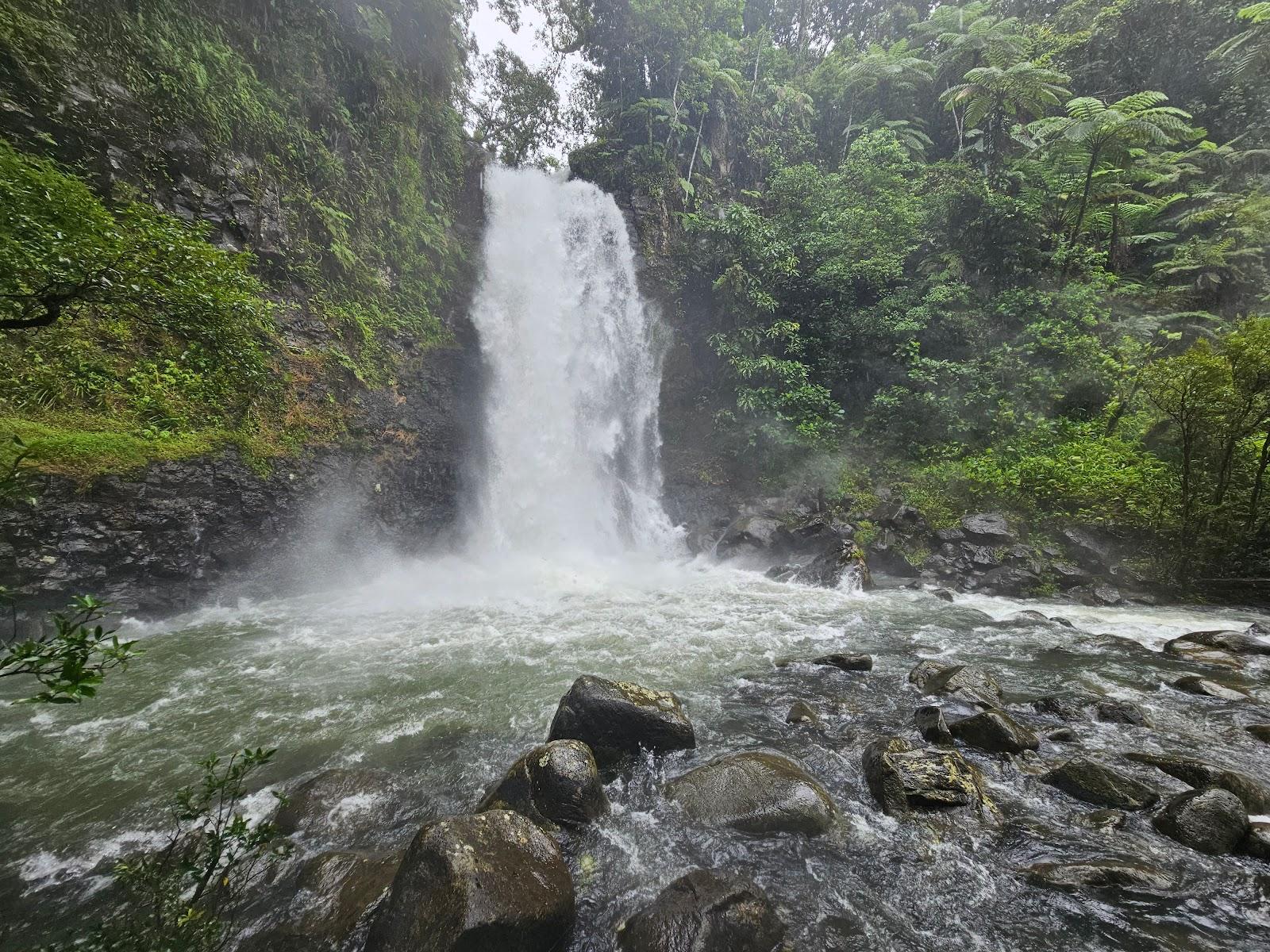 Sandee - Tavoro Falls