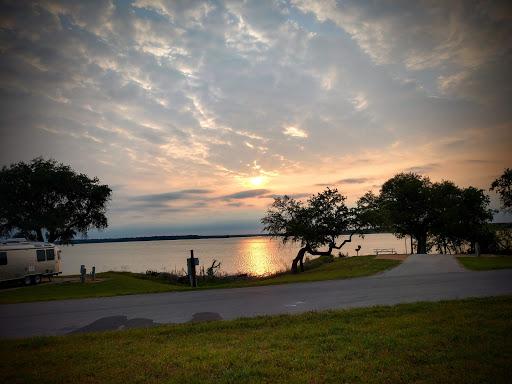 Sandee Airport Beach Park Photo