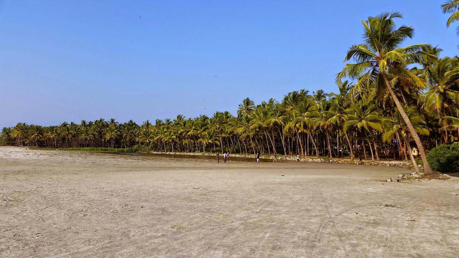 Sandee Kalleth Beach